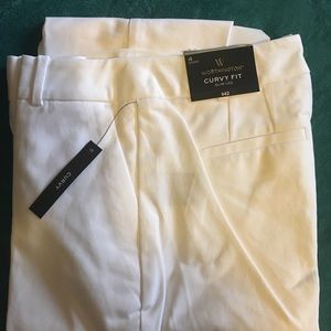 NWT, white curvy Worthington slacks